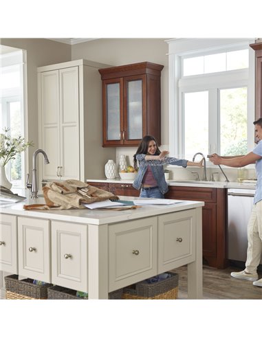 American Standard Delancey Single-Handle Pull-Down Bar Faucet 1.5 gpm/5.7 L/min