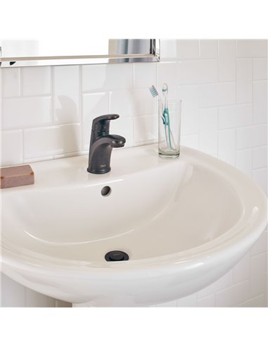 American Standard Colony PRO Single Hole Single-Handle Bathroom Faucet 1.2 gpm/4.5 Lpm Less Drain With Lever Handle