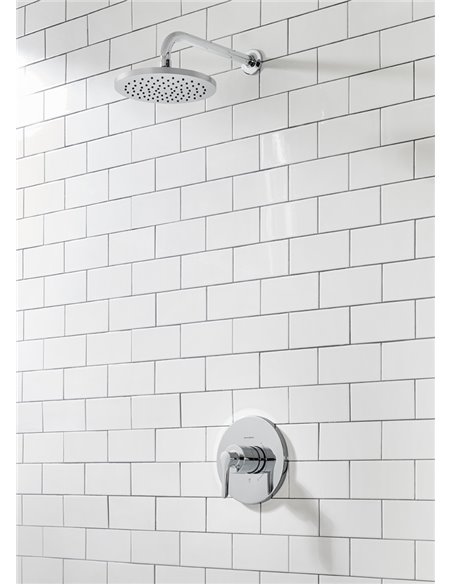 American Standard Studio S 2.5 gpm/ 6.8 L/min  Shower Only Trim With Rain Showerhead With Double Ceramic Balance Cartridge With 